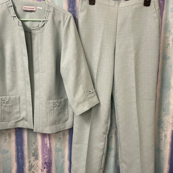 Alfred dunner blazer and pant set size 10p - Picture 4 of 9